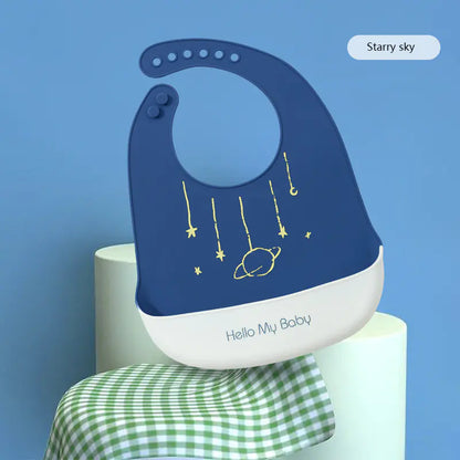 Baby-Lätzchen mit Tasche